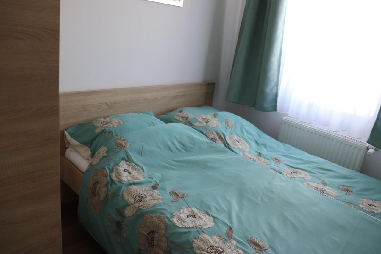 Liget Apartmanhaz Kehidakustány Exterior photo