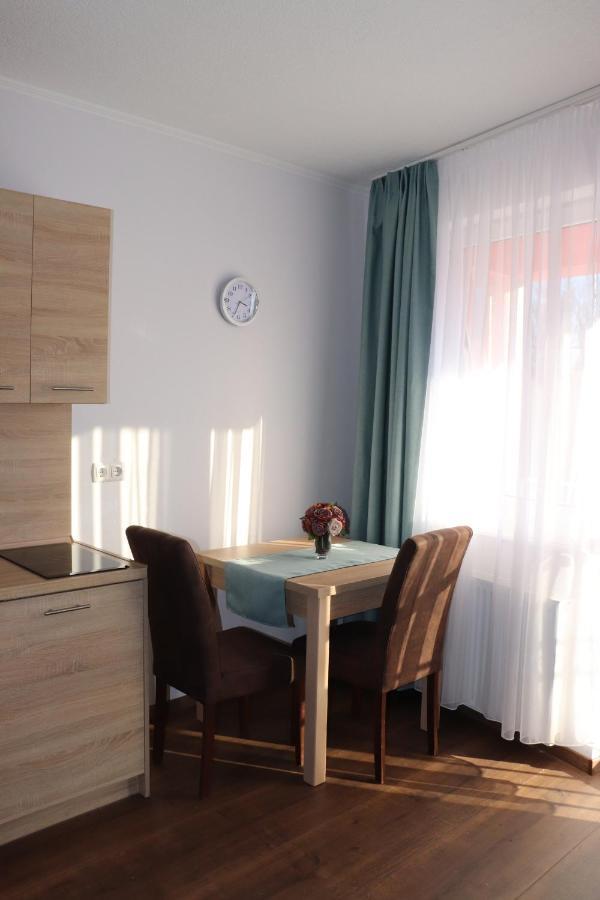 Liget Apartmanhaz Kehidakustány Exterior photo