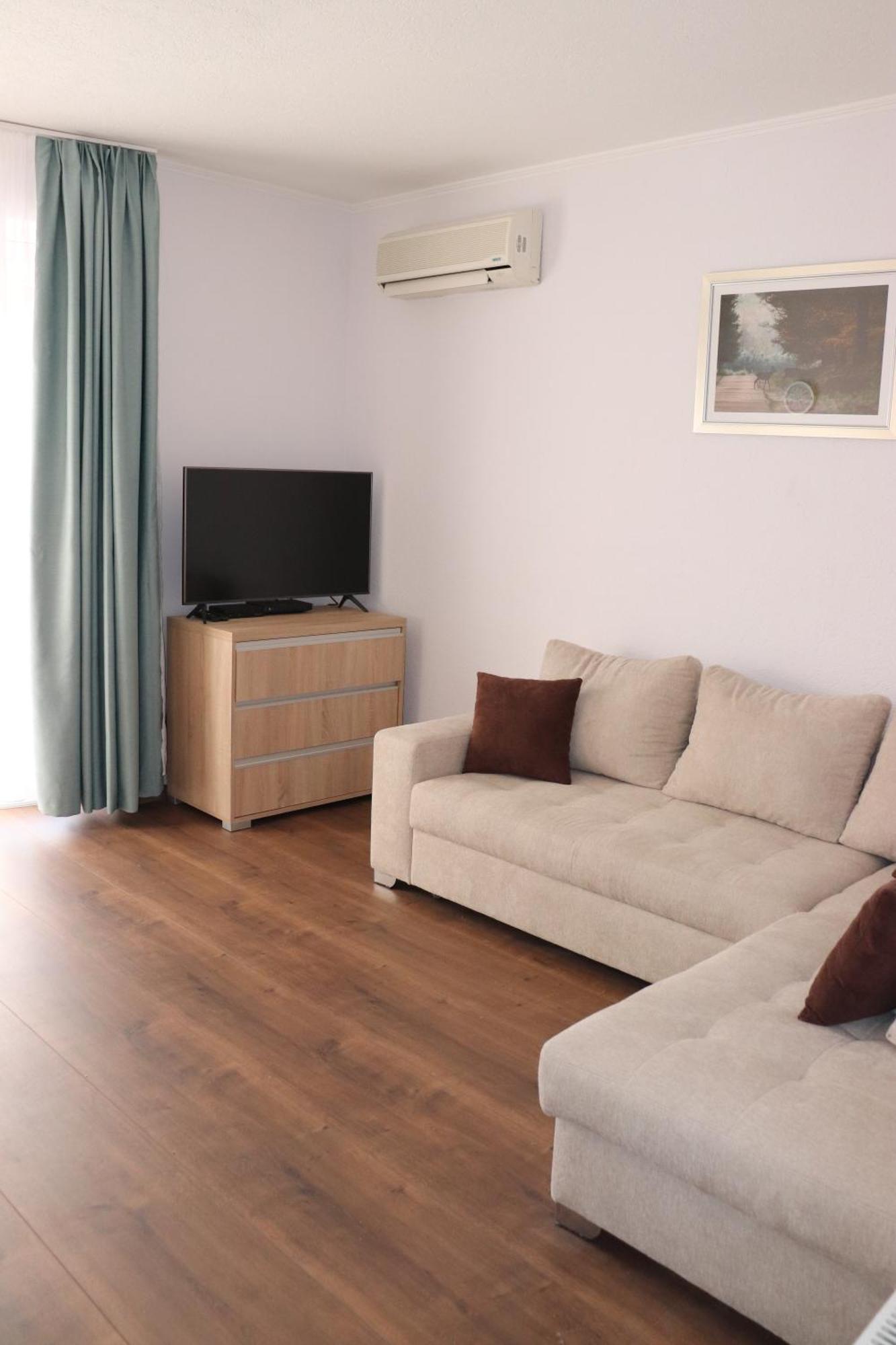Liget Apartmanhaz Kehidakustány Exterior photo