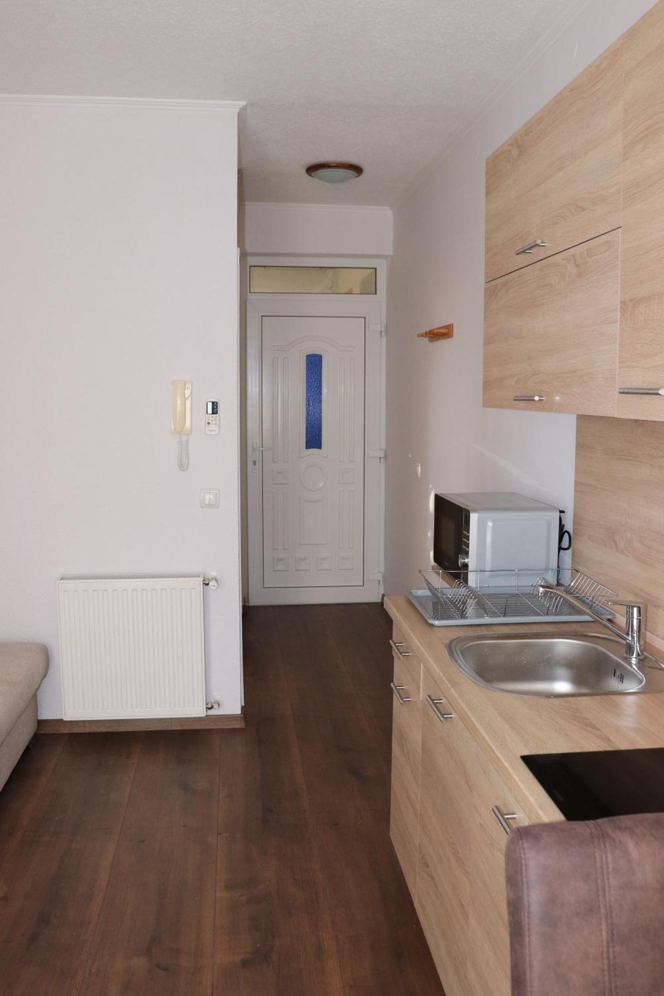Liget Apartmanhaz Kehidakustány Exterior photo